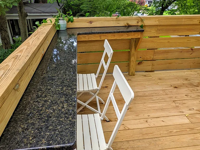 Granite breakfast bar on 20'x20' private deck