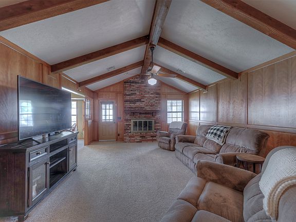 4th image of 330 Cara Lee Ln
