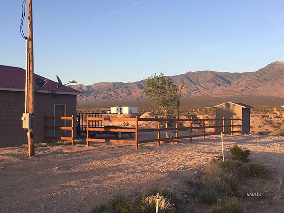 3rd image of 1135 E Chaparral Dr