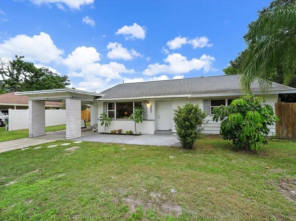 2667 Cheryle Ln, Sarasota, FL 34237