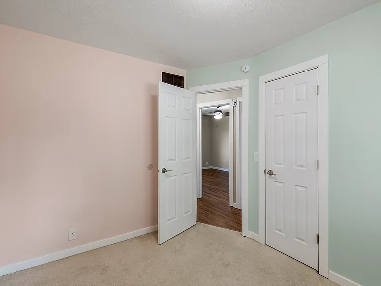 9705 S 21st Ave — Photo 30
