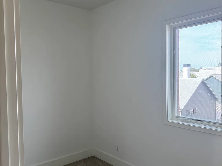 1705 Spoke St #B — Photo 9