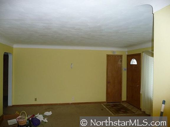 3rd image of 1733 McMenemy Street