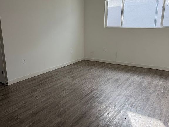 4th image of 4019 Logan Ave #4021-F
