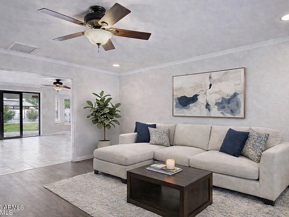 4th image of 2064 E KENWOOD Circle