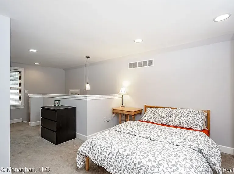 1308 Hampton Rd — Photo 24