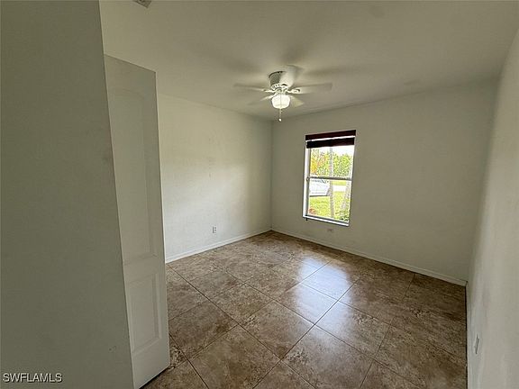 4th image of 605/607 SE 5th St
