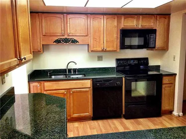 4243 W Bancroft St APT 103, Toledo, OH 43615