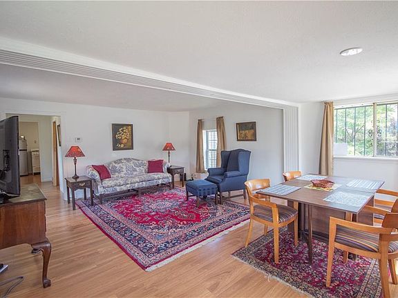 4th image of 4440 W 51st St