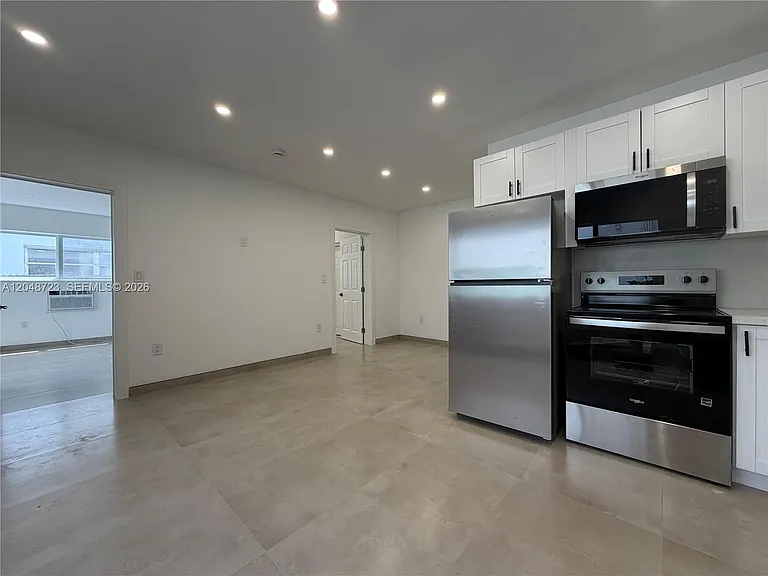 1235 Normandy Dr #7 — Photo 7