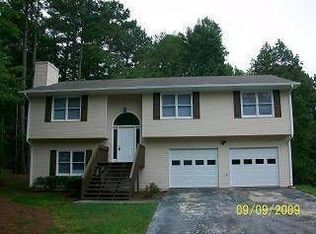 82 Rose St, Carrollton, GA 30116