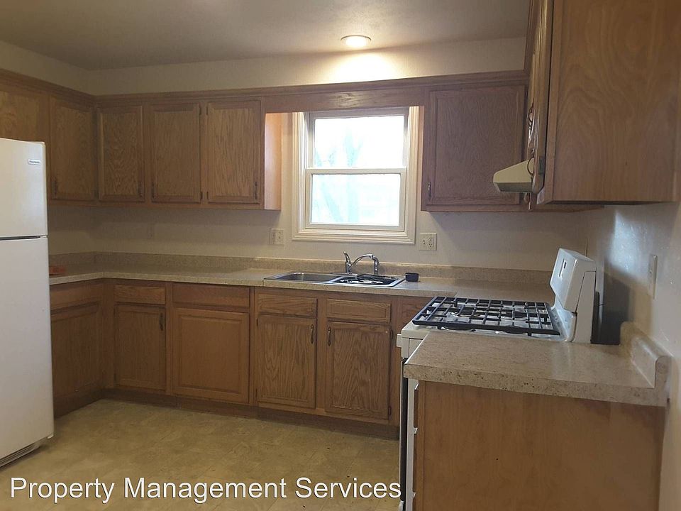 1st image of 1419 Fieldhouse Ave
