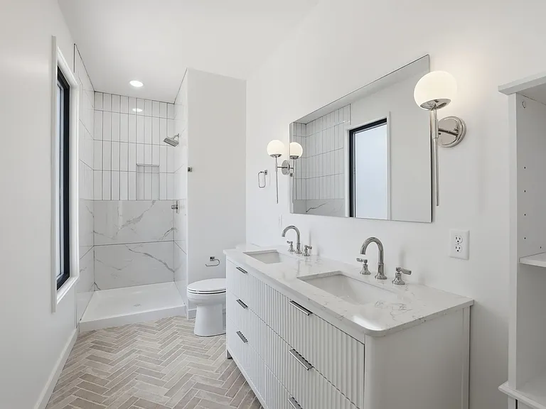 427 Ankara Ct — Photo 14