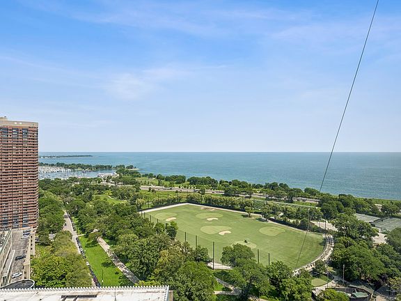 4th image of 2800 N Lake Shore Dr APT 3107