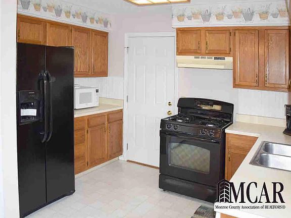 5th image of 1950 Brookton Dr
