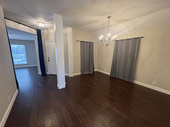 4th image of 148 Invierno St