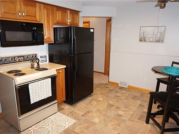 5th image of 23 Donald Dr
