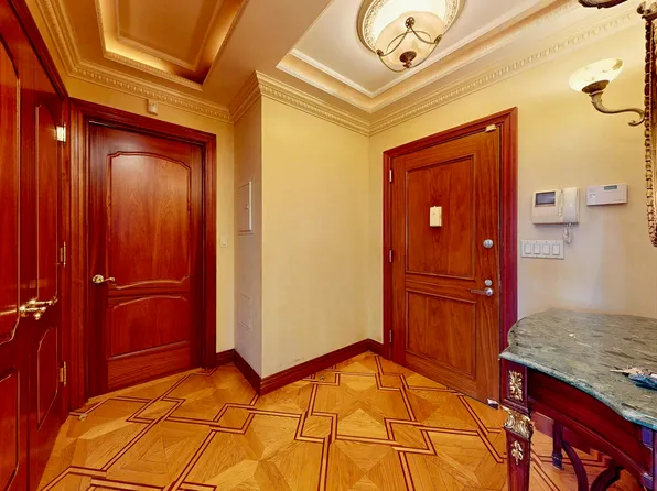 120 Oceana Drive West image 29 of 37