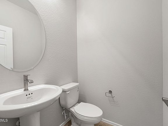 4th image of 2620 N Coronado Drive