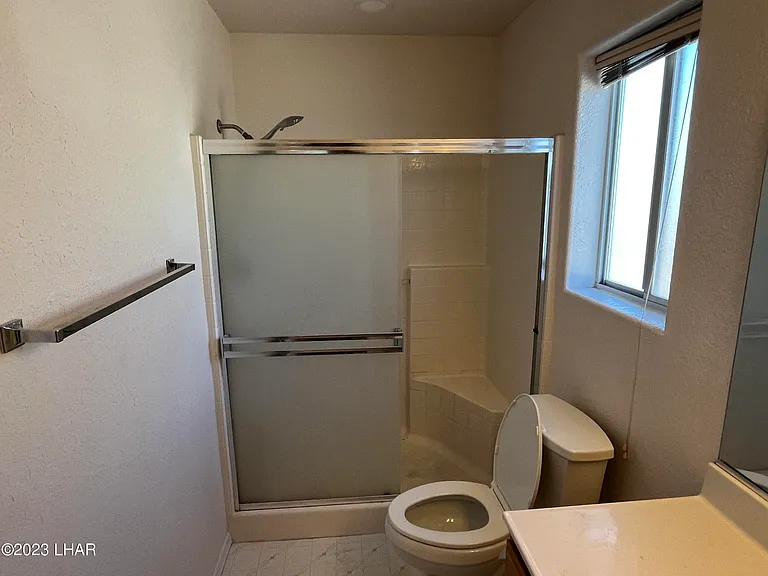 2557 Palisades Dr — Photo 10