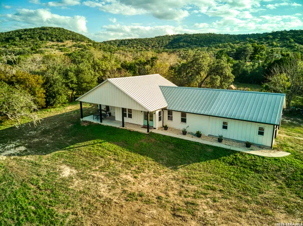 4223 STATE HIGHWAY 173 S, Bandera, TX 78003