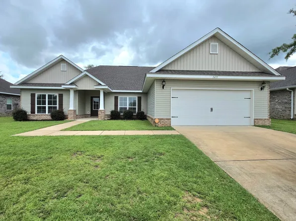 1671 Granite Ln, Cantonment, FL 32533