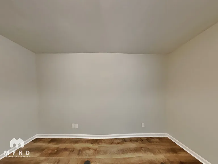 523 Rockvale Ct — Photo 12