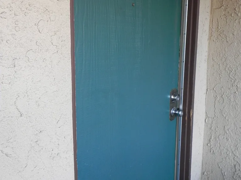 Chapman Villas Apartments — Photo 29