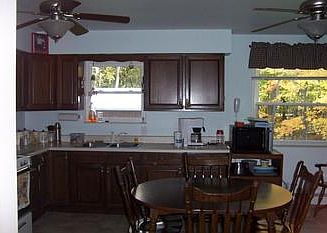 Nice size kitchen, great condition