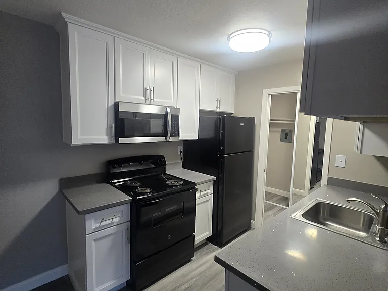 1399 Pacific Ave — Photo 61