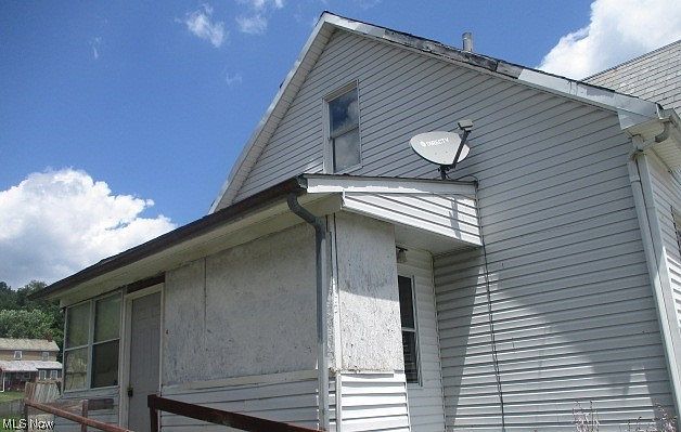 1st image of 265 S Broadway St