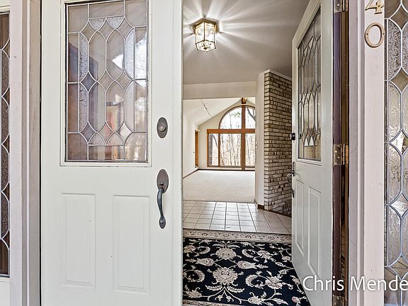 5th image of 3140 Riverwoods Dr NE