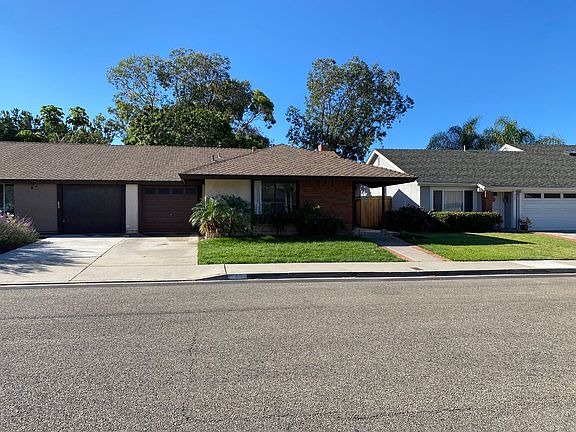 2nd image of 949 Woodlake Dr