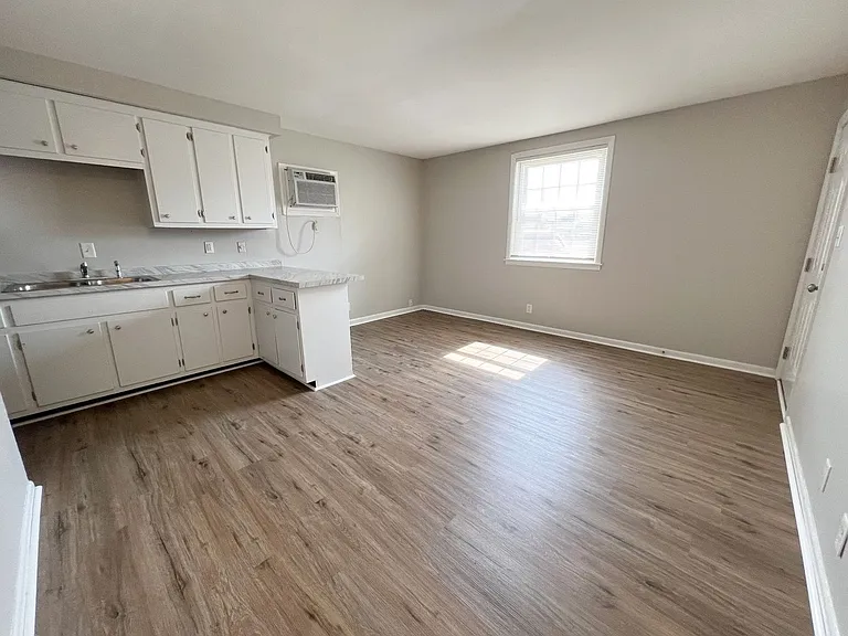 701 Power St — Photo 23