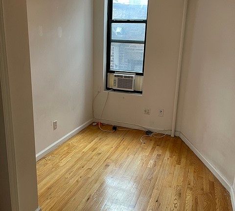 5th image of 332 E 77th St #18