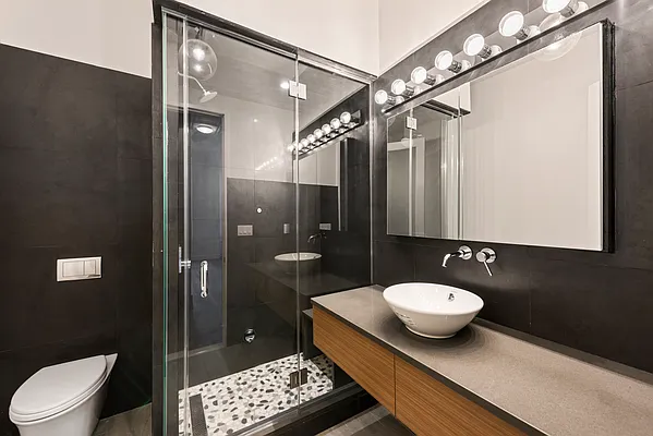 Rented by Daizy Realty | media 7