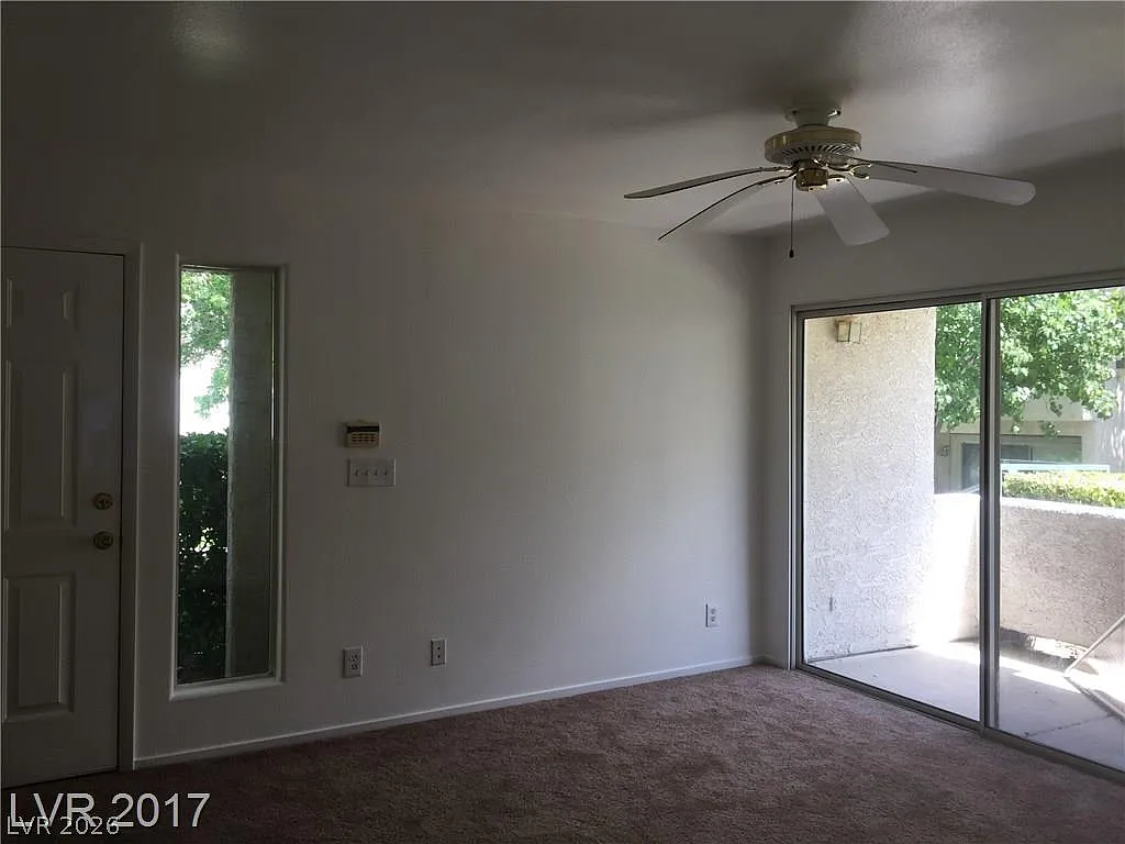2 bed, 2.0 bath, 987 sqft, $1,200 — Photo 4