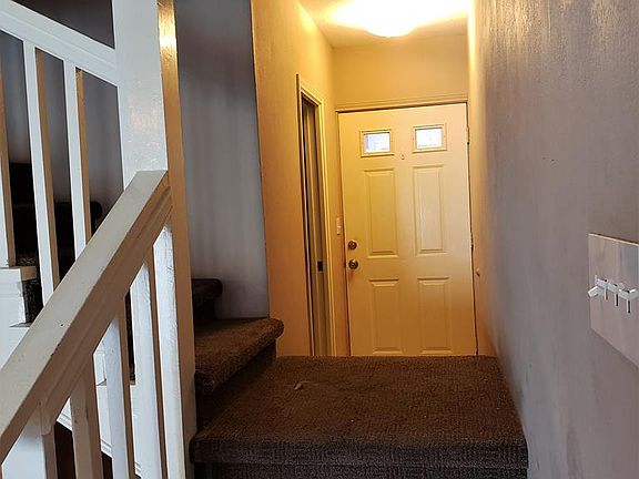 3rd image of 1351 Harbor Island Dr #3