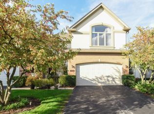 880 W Goodrich Pl, Palatine, IL 60067