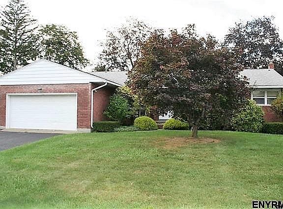 2nd image of 110 Fairlawn Ave