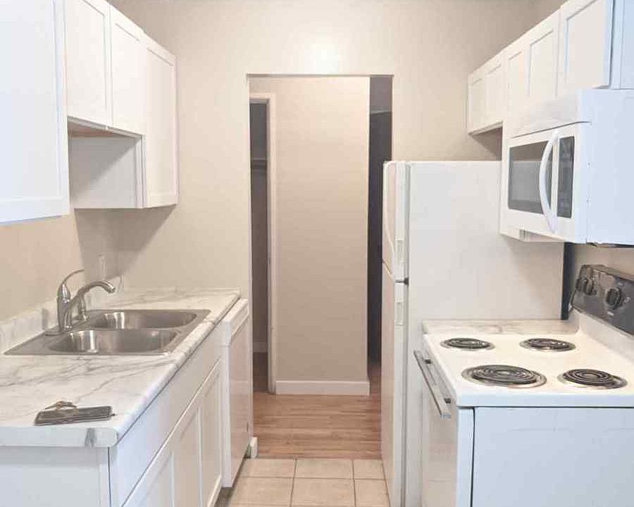 1st image of 2140 Barclay St #304