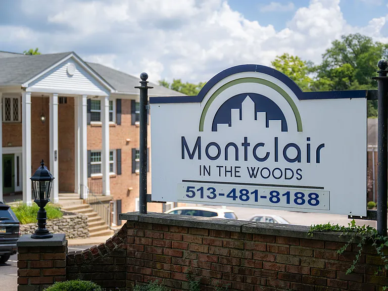 Montclair — Photo 30