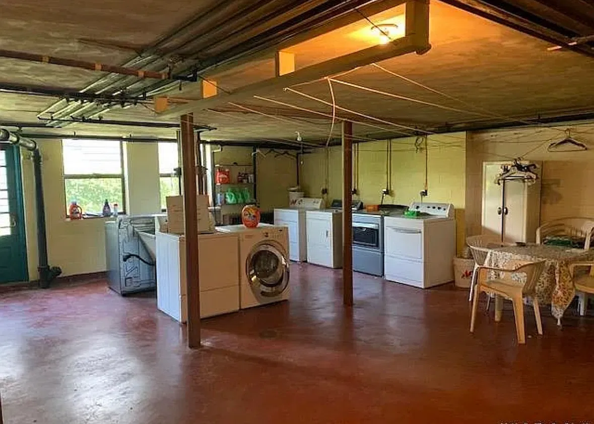 2 bed, 1000 sqft, $1,100 — Photo 4