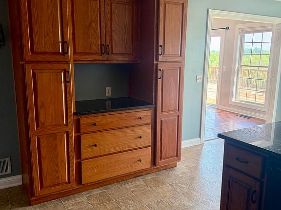 4th image of 116 Lookout Ct