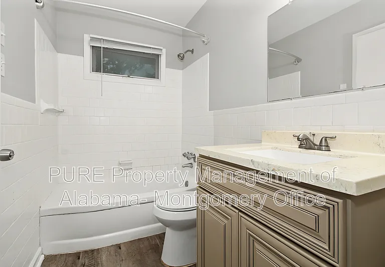 4332 Sussex Dr — Photo 13