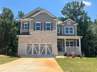 322 Laurel Cove Dr, Hoschton, GA 30548