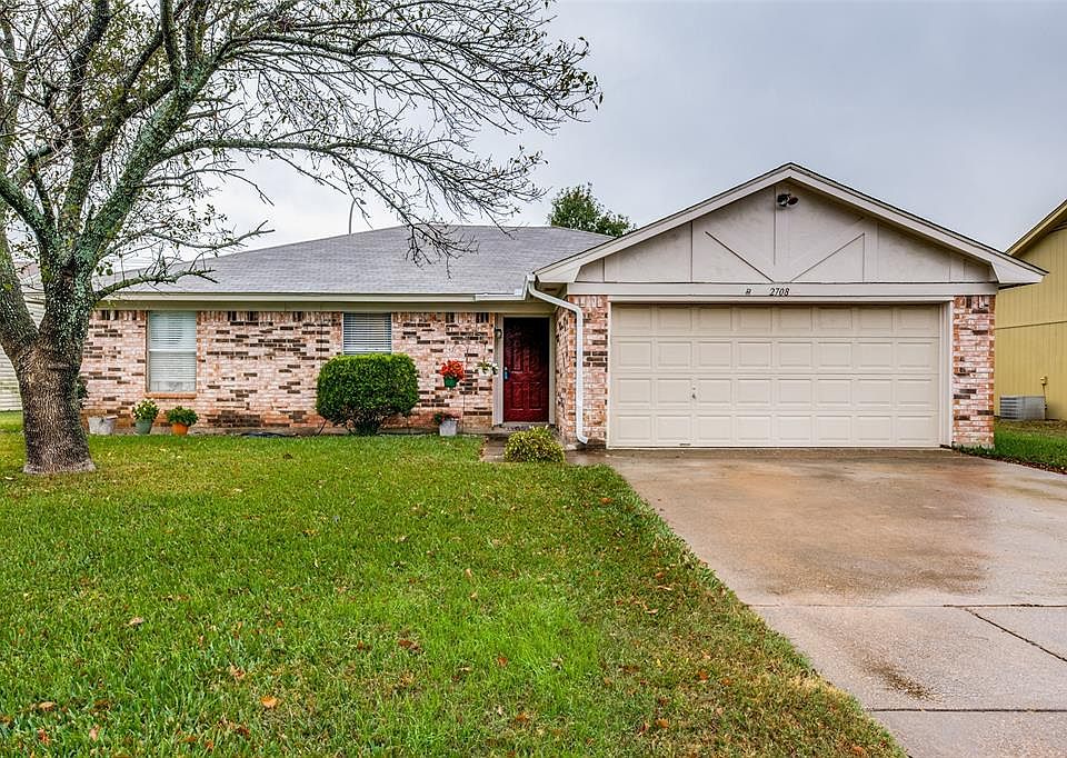1st image of 2708 Casa Blanca Ct S