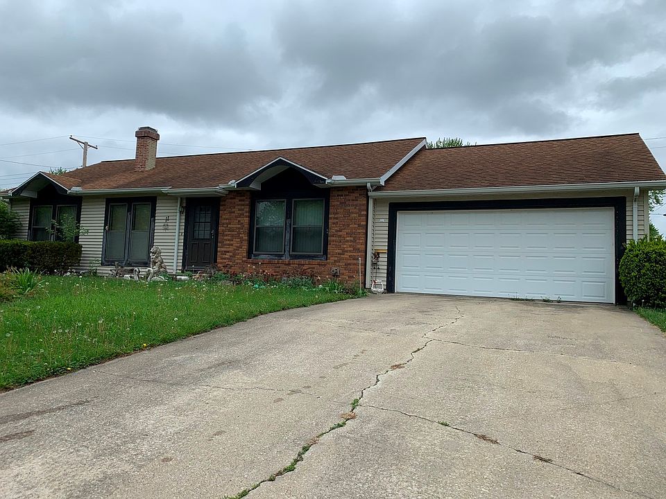 2nd image of 11 Lane Dr