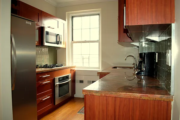 Sold by Landmarc Group | media 2