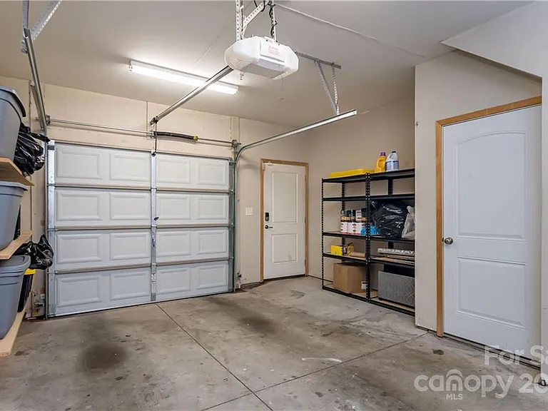 744 Seigle Point Dr — Photo 23